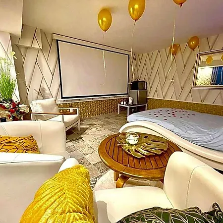 Liefdeshotel Luxury Sauna Jacuzzi *